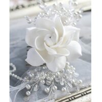 Hoa cài tóc cô dâu