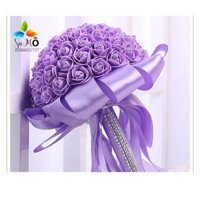 Hoa cưới, hoa cầm tay cô dâu.