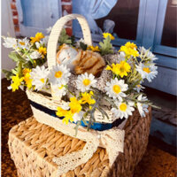 Hoa Giả, Giỏ Hoa Lụa Giả Mây Đan Trang Trí Nhà Cửa, Văn Phòng, Làm Đạo Cụ Chụp Ảnh-(Mẫu 21-Dáng Chữ Nhật Mèo Vàng Trắng)