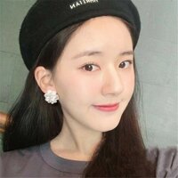 Hoa tai xà cừ chuôi bạc 925 hình bông hoa của Triệu Lộ Tư và Jennie (BlackPink)