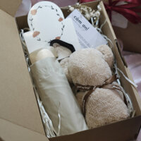 (Hỏa tốc) Hộp quà tặng đáng yêu khăn mặt hình gấu teddy & ô gấp chống tia UV, sẵn thiệp