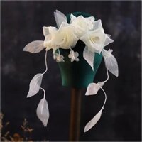 Hoa Voan Cài Tóc Cô Dâu - Biểu Tượng Của Sự Tinh Tế và Duyên Dáng