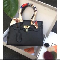 Hồng loan( 2clsic đen, hm49 xanh biển, bì thư đỏ, hm đen 89, quà)