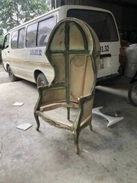 Hooder Chair ( versailles burlap-backed chair)