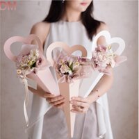 Hộp 10 Bó Hoa Giả Hình Trái Tim Trang Trí Tiệc