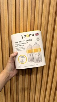Hộp 2 Bình sữa Yoomi Easi-Latch 240ml ( thương hiệu Anh Quốc )