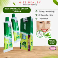 Hộp 2 Tuýp kem đánh răng ông già DARLIE Thái lan 150g x 2