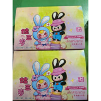 hộp 24 móc khoá baby three thỏ thị trấn