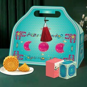 Hộp 4 bánh trung thu Kinh Đô Thu An Nhiên (840g)