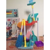 Hộp bộ dụng cụ trò chơi lau dọn nhà cửa, có xe dung cụ và máy hút bụi