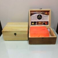 Hộp đèn đá muối massage chân gỗ thông