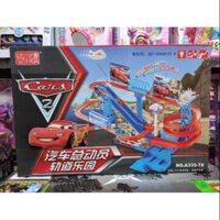 Hộp đồ chơi lắp ghép mô hình đường đua của Xe ô tô Mc Queen, có nhạc và đèn phát sáng A333-78 (tặng kèm pin)