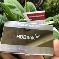 Hộp đựng danh thiếp, ví đựng danh thiếp khắc logo cho ngân hàng HD BANK bằng thép không rỉ