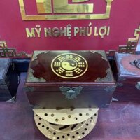 Hộp đựng đồ mặt khắc hình bát quái dát vàng