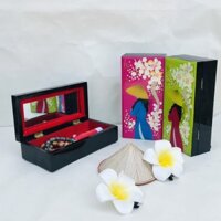 Hộp Đựng Đồ Trang Sức Vỏ Bằng Gỗ Sơn Mài Nội Thất Bọc Bằng Vải Nhung Đỏ Sang Trọng Và Tinh Tế