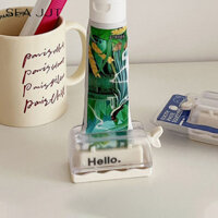 Hộp đựng kem đánh răng tự động có thiết kế Hello để sử dụng dễ dàng