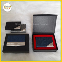Hộp đựng name card kèm theo hộp quà tặng. Khắc nội dung, logo, tên, sdt theo yêu cầu