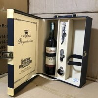 Hộp đựng rượu vang cao cấp- bộ mở nắp ở giữa hộp