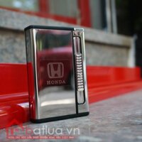 Hộp đựng thuốc lá đa năng đẩy thuốc kiêm bật lửa nhãn hiệu xe HONDA màu trắng bạc -