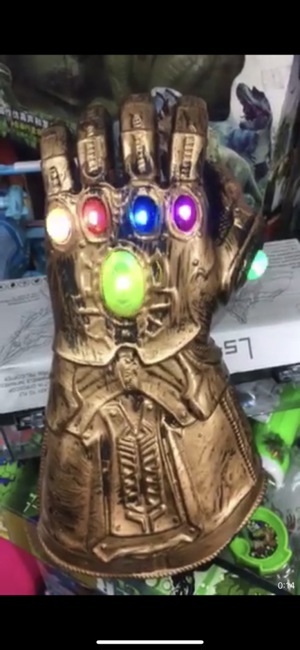 Hộp găng tay Thanos pin đèn nhạc ZR999