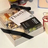 Hộp giấy chữ nhật trắng nắp mica trong 20x16x6.5cm