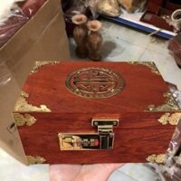 Hộp gỗ có khoá số