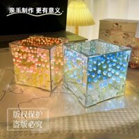 Hộp Gương Hoa Tulip Decor Phòng Ngủ Chill - Bàn Trang Điểm Độc Đáo Trang Trí Đèn Led Làm Quà Tặng Siêu Đỉnh