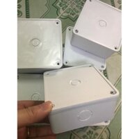 Hộp kỹ thuật bảo vệ nguồn  cho Camera giám sát