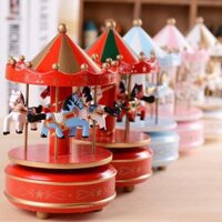 Hộp nhạc Vòng quay ngựa gỗ (Music Box Carousel)