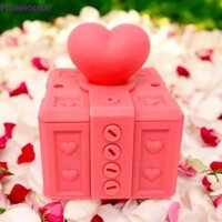 Hộp quà gây phiền nhiễu PlumHOUSE kèm ốc vít, nhựa in 3D. Hộp quà khó chịu kèm ốc vít, nhựa in 3D VN