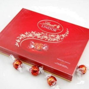 Hộp quà Socola Lindt Lindor Assorted 168g