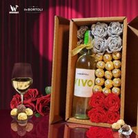 Hộp quà tặng hoa hồng đỏ vang Vivo Sauvignon Blanc