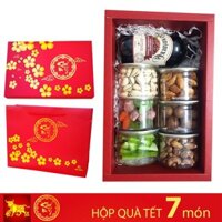 Hộp quà Tết 7 món Nước Ép, Mứt thập cẩm, Mứt Bưởi Thái, Hạt Hạnh nhân, Hạt Mắc Ca, Hạt Điều lụa, Hạt Dẻ Cười