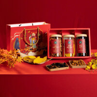 HỘP QUÀ TẾT NÔNG SẢN SẠCH - XUÂN NHƯ Ý 2025 - Hạt macca Lâm Đồng, Hạt óc chó Mỹ, Thập cẩm rau củ sấy