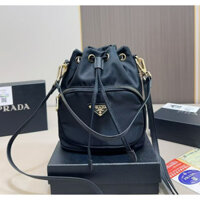[Hộp quà] Túi xô dây rút thời trang bằng prada Nylon chất lượng cao Túi đeo chéo nữ thể thao ngoài trời