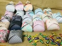 Hộp quà vương niệm đựng kẹo, bánh 11*14cm - Mẫu 2