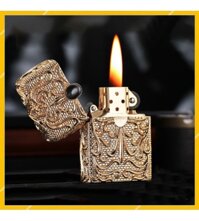 Hộp Quẹt Bật Lửa Xăng Đá Chief CF1025 Hình Chữ Thập Hoa văn Đẹp Độc Lạ Sang Trọng - Dùng Xăng Bấc Đá Cao Cấp