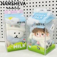 Hộp trưng bày búp bê NAMSHEVA, Hình thùng sữa có dây buộc Vỏ bảo vệ búp bê, Túi ngoài trời búp bê chống bụi hoạt hình PVC cho búp bê 10cm 10cm