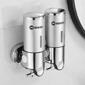 Hộp xịt xà phòng gạt tay đôi