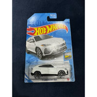 Hot Wheels Lamborghini Urus trắng