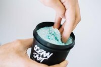 [HSD 26/05/2020] Tẩy Da Chết Face And Body Scrub Lush Ocean Salt - 120 Gram (Tem Nhật Bản) - TITIAN