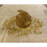 Hũ vàng tài lộc 8cm kèm: tượng cóc (6.5cm) và 80 thỏi vàng (1.5cm)