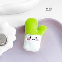 Huy hiệu cục bông Hành lá má hồng