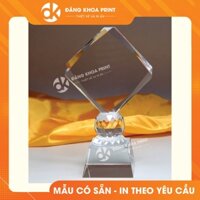 In cúp pha lê, Kỷ niệm chương pha lê, Biểu trưng pha lê - MS 01. Mua phôi cúp cần giao hỏa tốc thì nhắn tin shop