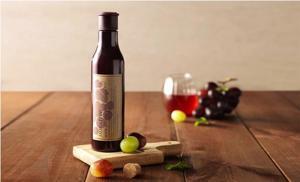 Tẩy da chết Innisfree Wine Peeling Jelly Softener 180ml