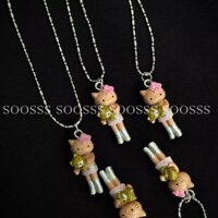 Ins Da Đen Nữ Ngôi Sao Thần Tượng Vòng Cổ Dài Chân Phong Cách Mới Phù Hợp Với Tính Khí Hello Kitty Áo Len Dây Xích Tre