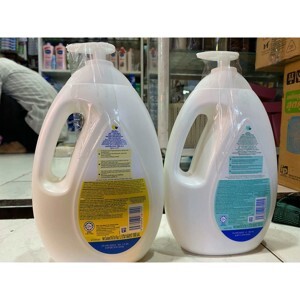 Sữa tắm em bé Johnson & Johnson - 1000ml