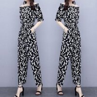 Jumpsuit dài hoa cúc trễ vai