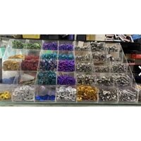 Kệ đựng ốc vít - Kệ mica đựng ốc titan nhiều ô - Kệ trưng bày ốc vít bằng mica - Khay đựng ốc vít