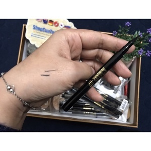 Kẻ mắt dạ không lem siêu mỏng Art professional Eveline